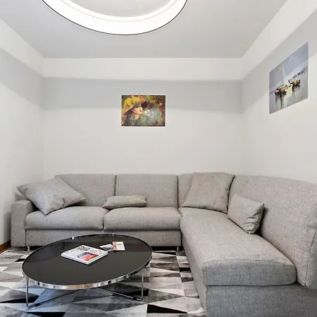 Vista 180 By Halldis Apartament Perledo