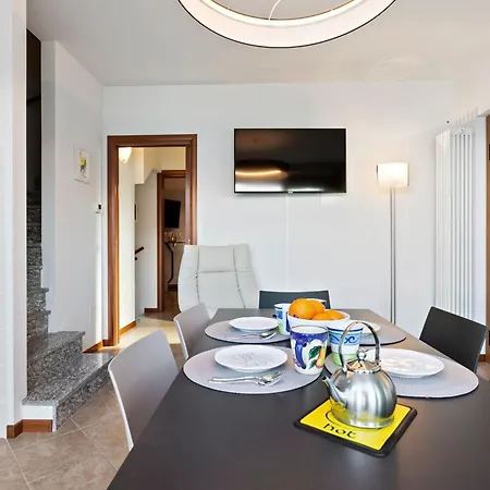 Vista 180 By Halldis Apartment Perledo